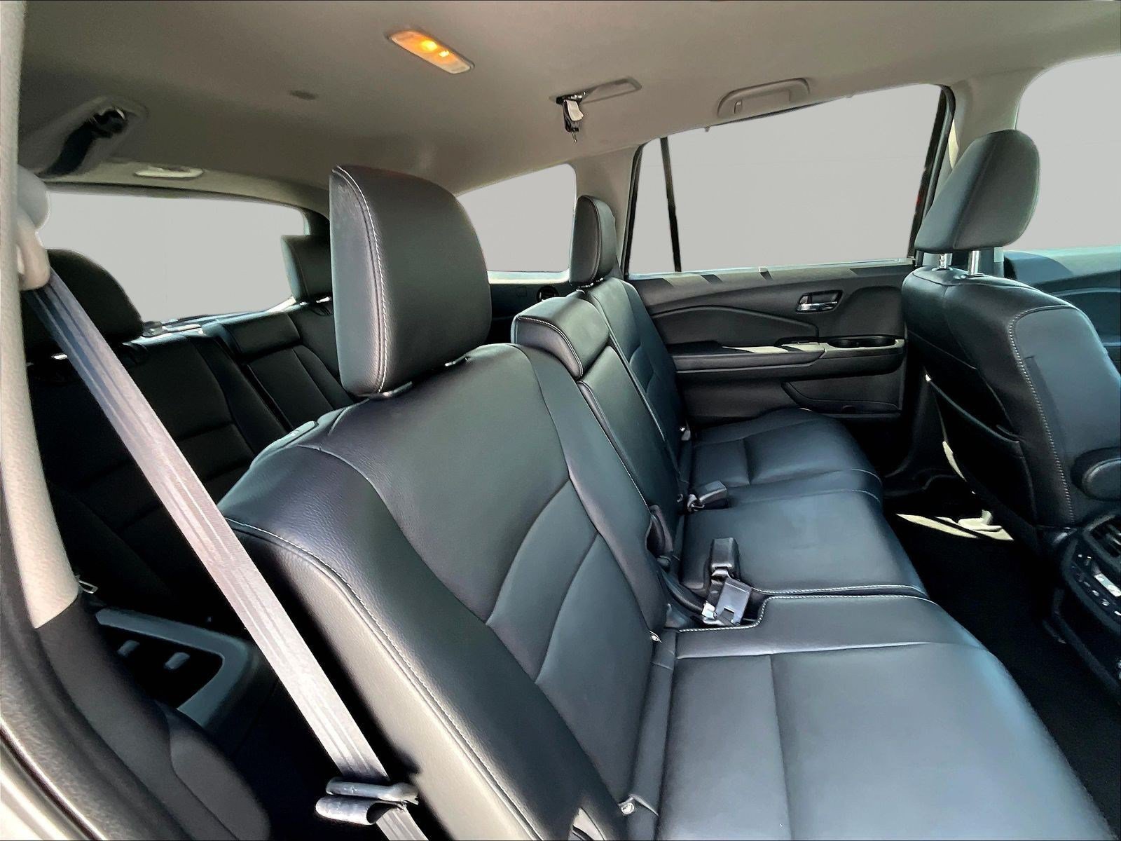 Used 2022 Honda Pilot Black Edition image 25