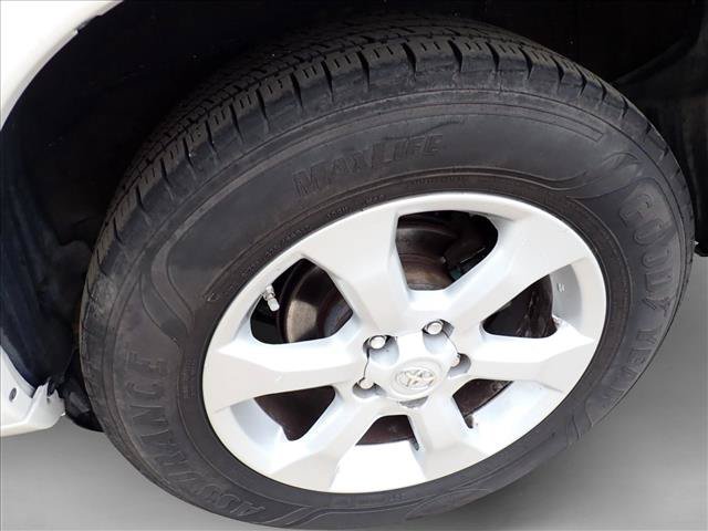 Used 2011 Toyota RAV4 Limited w/ Limited Extra Value Pkg AWD/4WD image 5