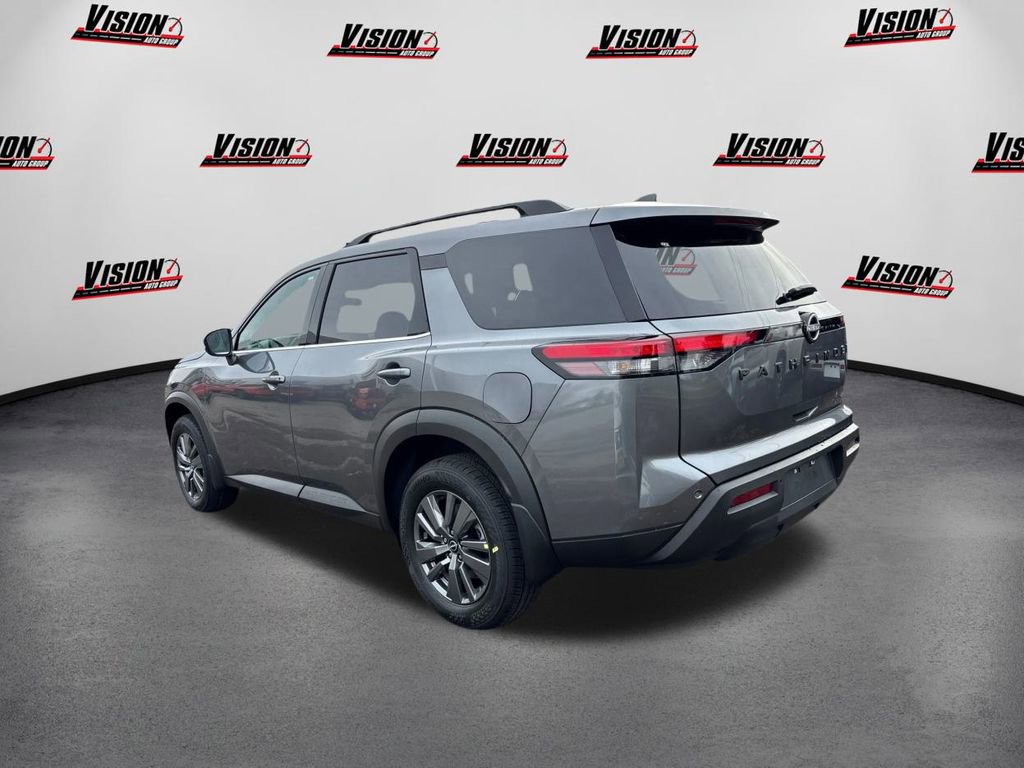 New 2025 Nissan Pathfinder SV w/ Black Appearance Package image 7