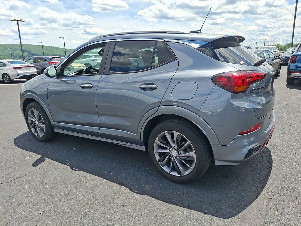 Used 2021 Buick Encore GX Select w/ Experience Buick Package AWD/4WD image 4