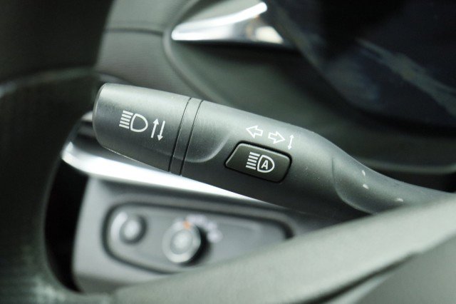 Used 2025 Buick Envista Preferred w/ Convenience II Package FWD image 13