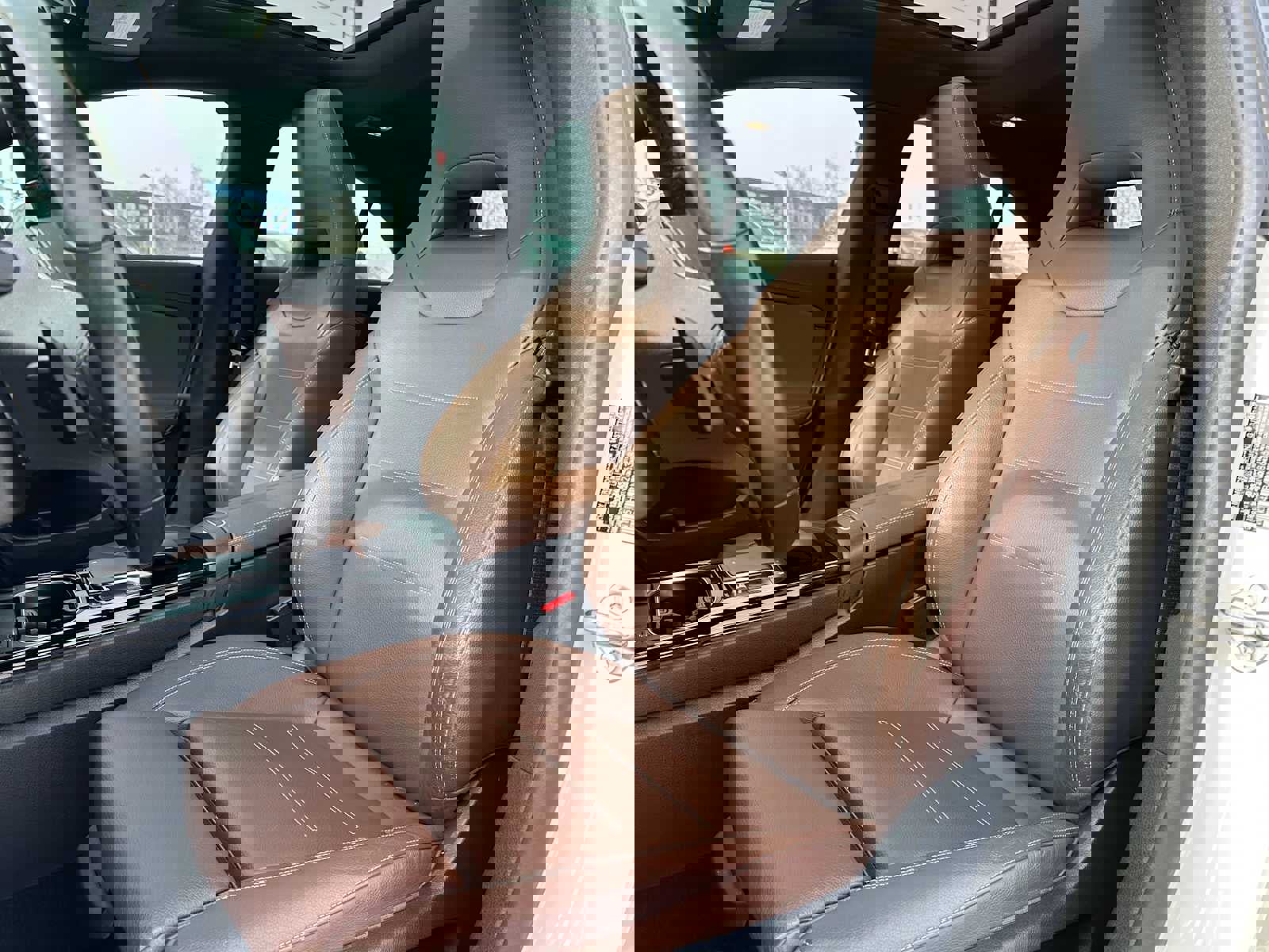 Used 2022 Mercedes-Benz CLA 250 4MATIC image 21