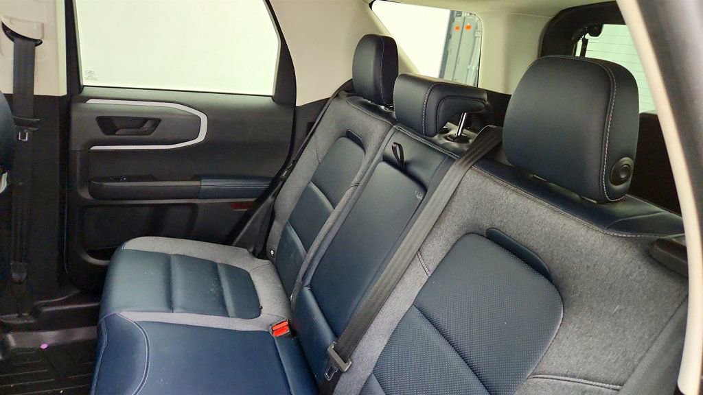 Used 2021 Ford Bronco Sport Outer Banks AWD/4WD image 17