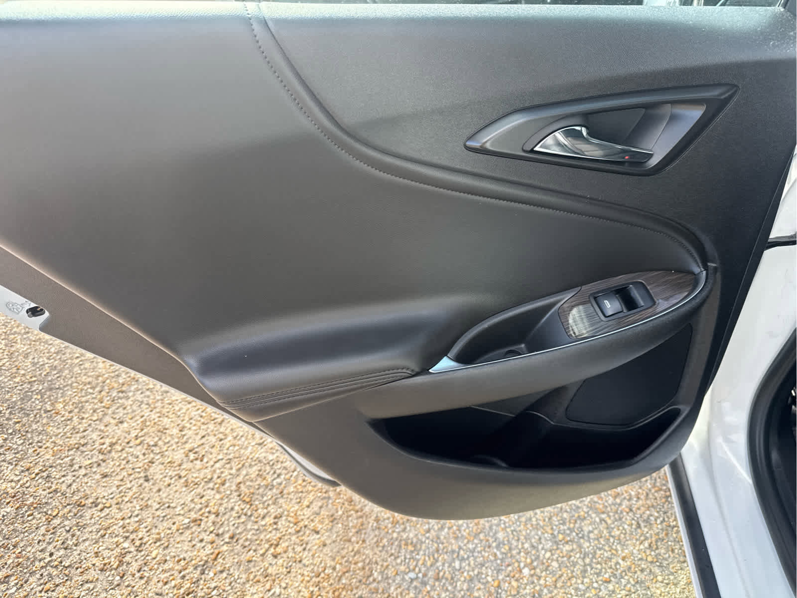 Used 2024 Chevrolet Malibu LT image 31