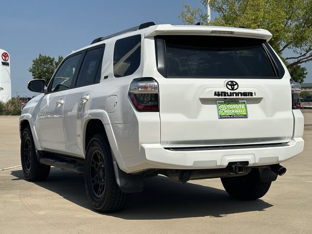 Used 2022 Toyota 4Runner SR5 Premium w/ Moonroof Package RWD image 3