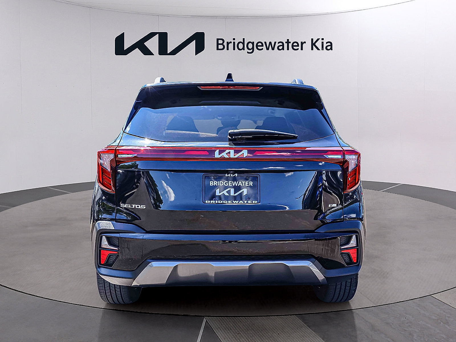 Certified 2024 Kia Seltos X-Line AWD/4WD image 5