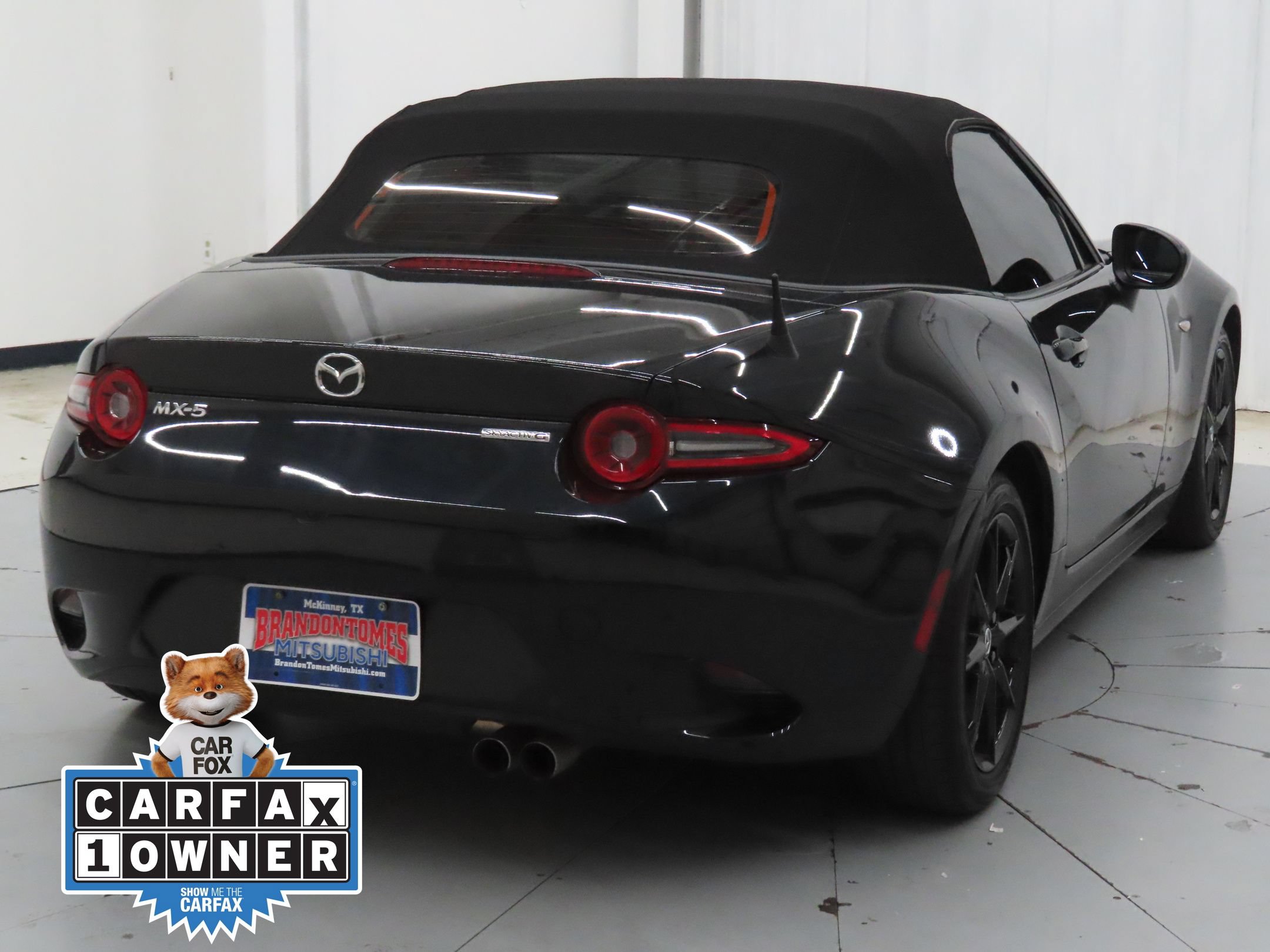 Used 2024 MAZDA MX-5 Miata Sport RWD image 3