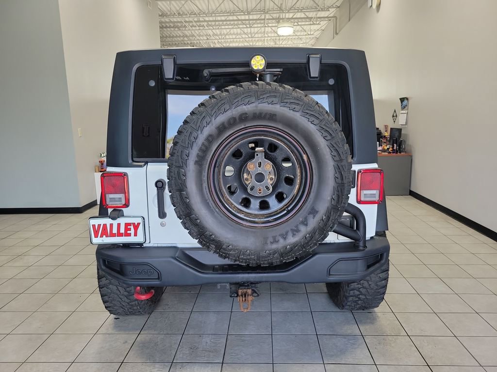 Used 2016 Jeep Wrangler Unlimited Rubicon AWD/4WD image 10