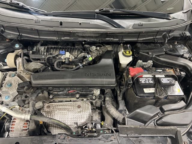 Used 2018 Nissan Rogue SV w/ Premium Package AWD/4WD image 17