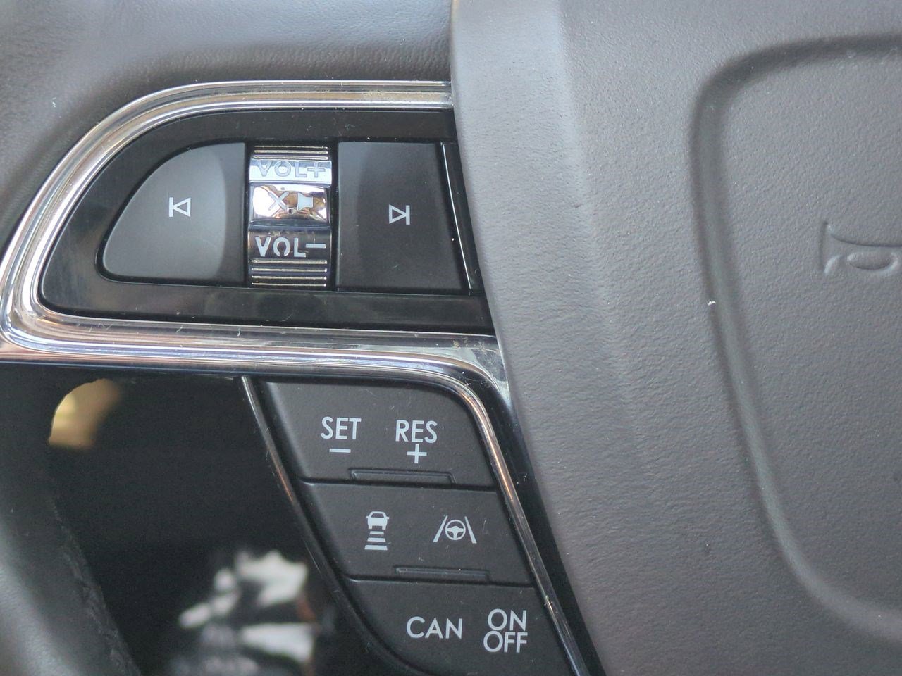 Certified 2022 Lincoln Nautilus Reserve image 26