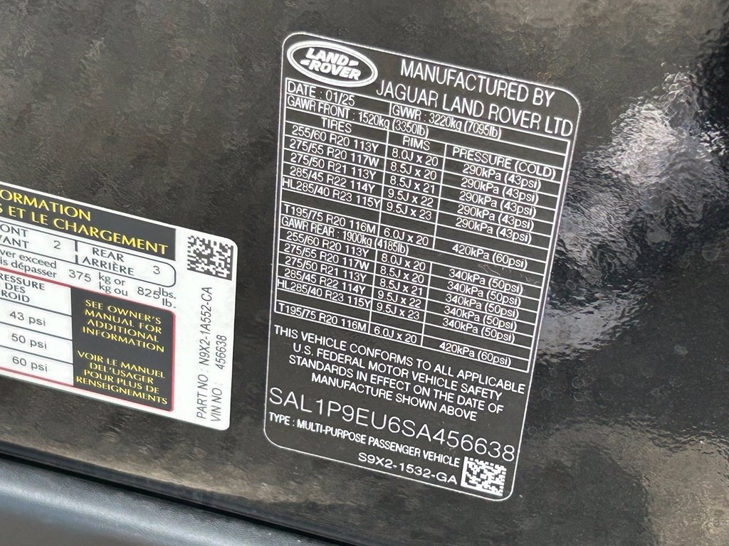 Used 2025 Land Rover Range Rover Sport SE AWD/4WD image 47