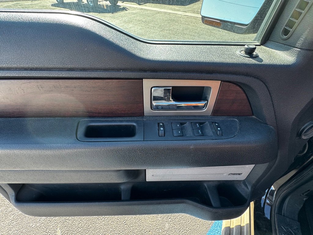 Used 2014 Ford F150 King Ranch w/ King Ranch Luxury Package image 15