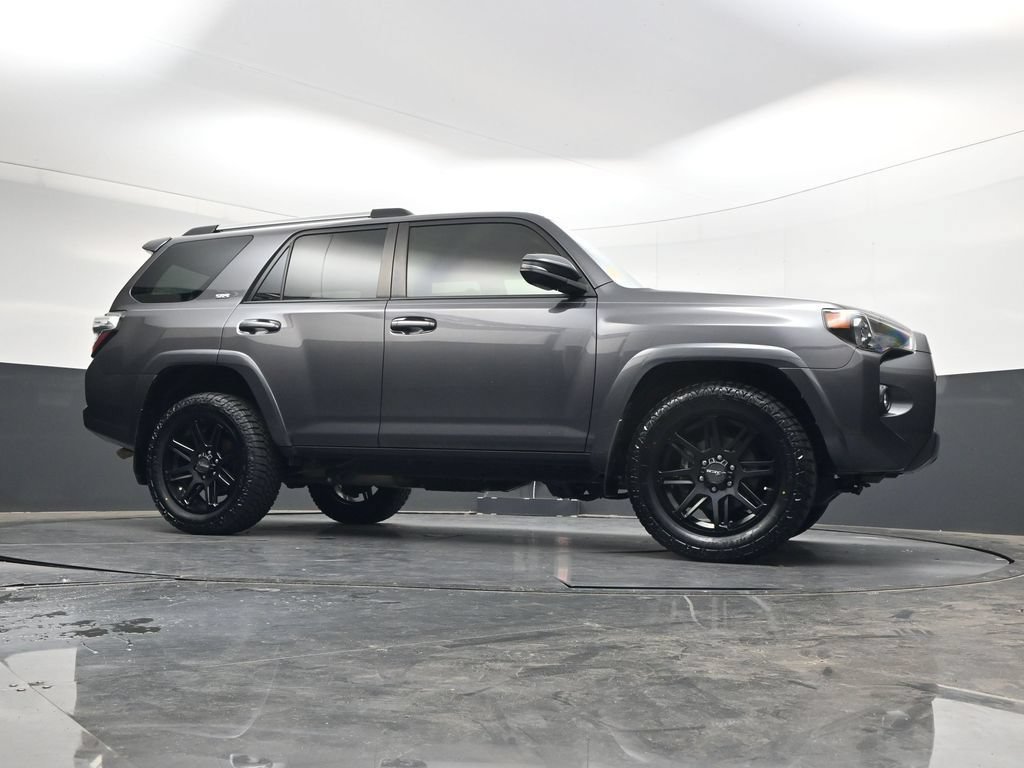 Used 2021 Toyota 4Runner SR5 Premium w/ Moonroof Package RWD image 36