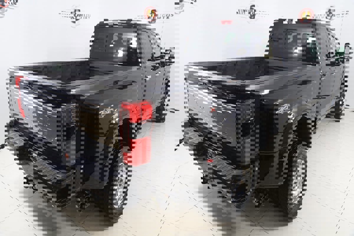 Used 2024 Ford F350 Platinum image 57