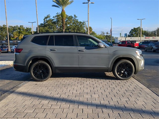 New 2026 Volkswagen Atlas SE image 3