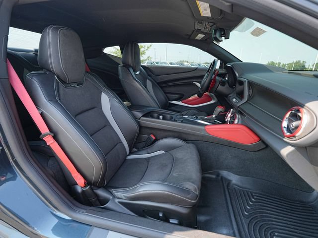 Used 2022 Chevrolet Camaro SS RWD image 27