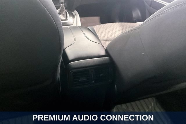 Used 2019 Nissan Rogue S FWD image 13