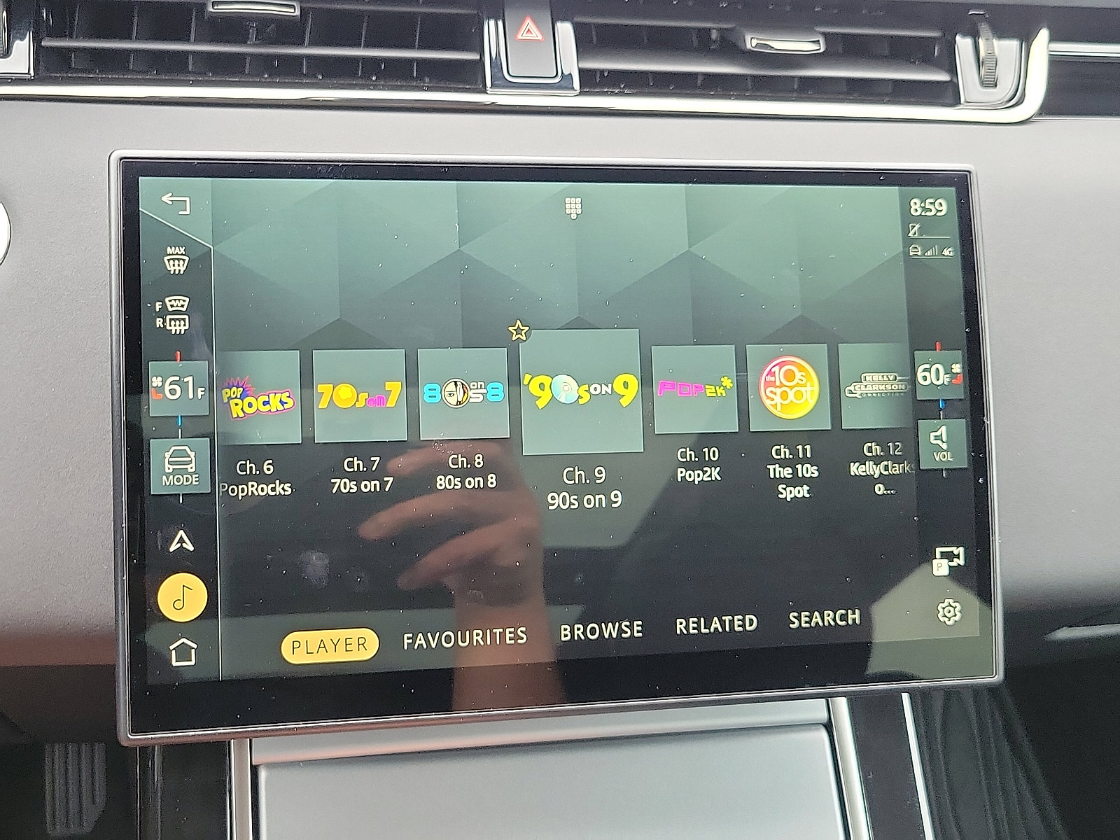 Used 2024 Land Rover Range Rover Evoque S image 16