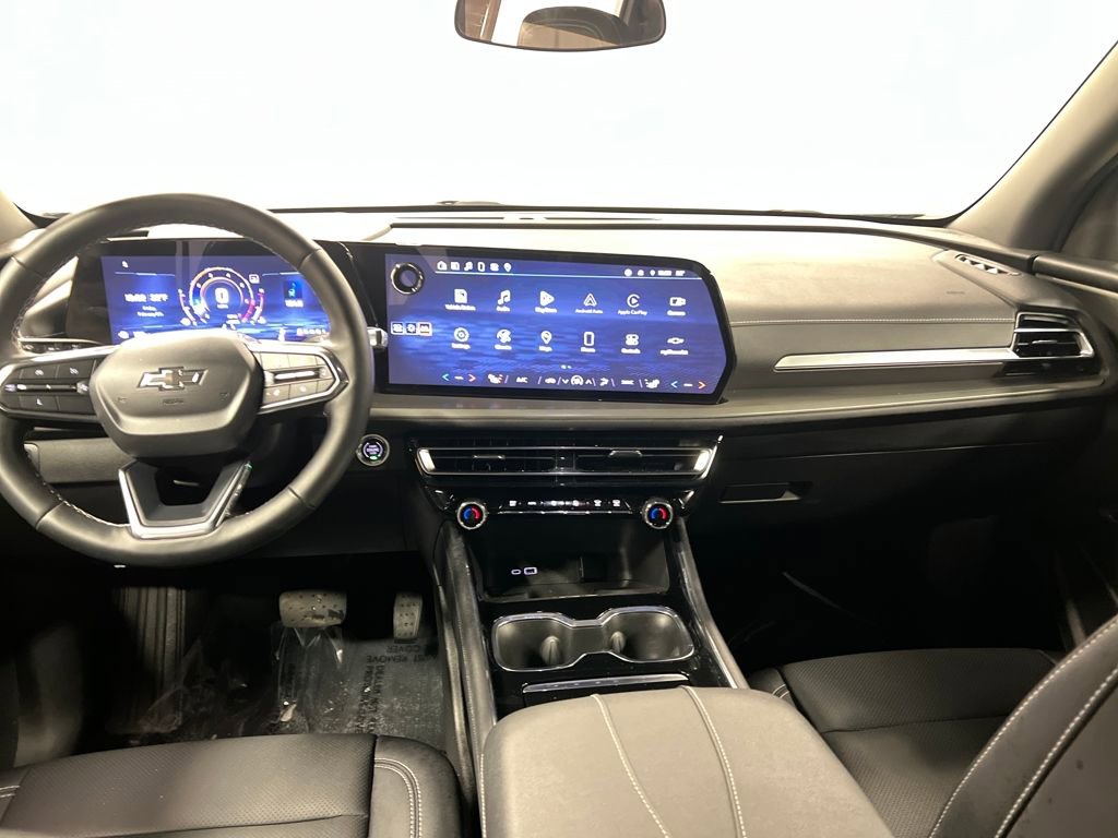 Certified 2024 Chevrolet Traverse LT w/ Midnight/Sport Edition image 18