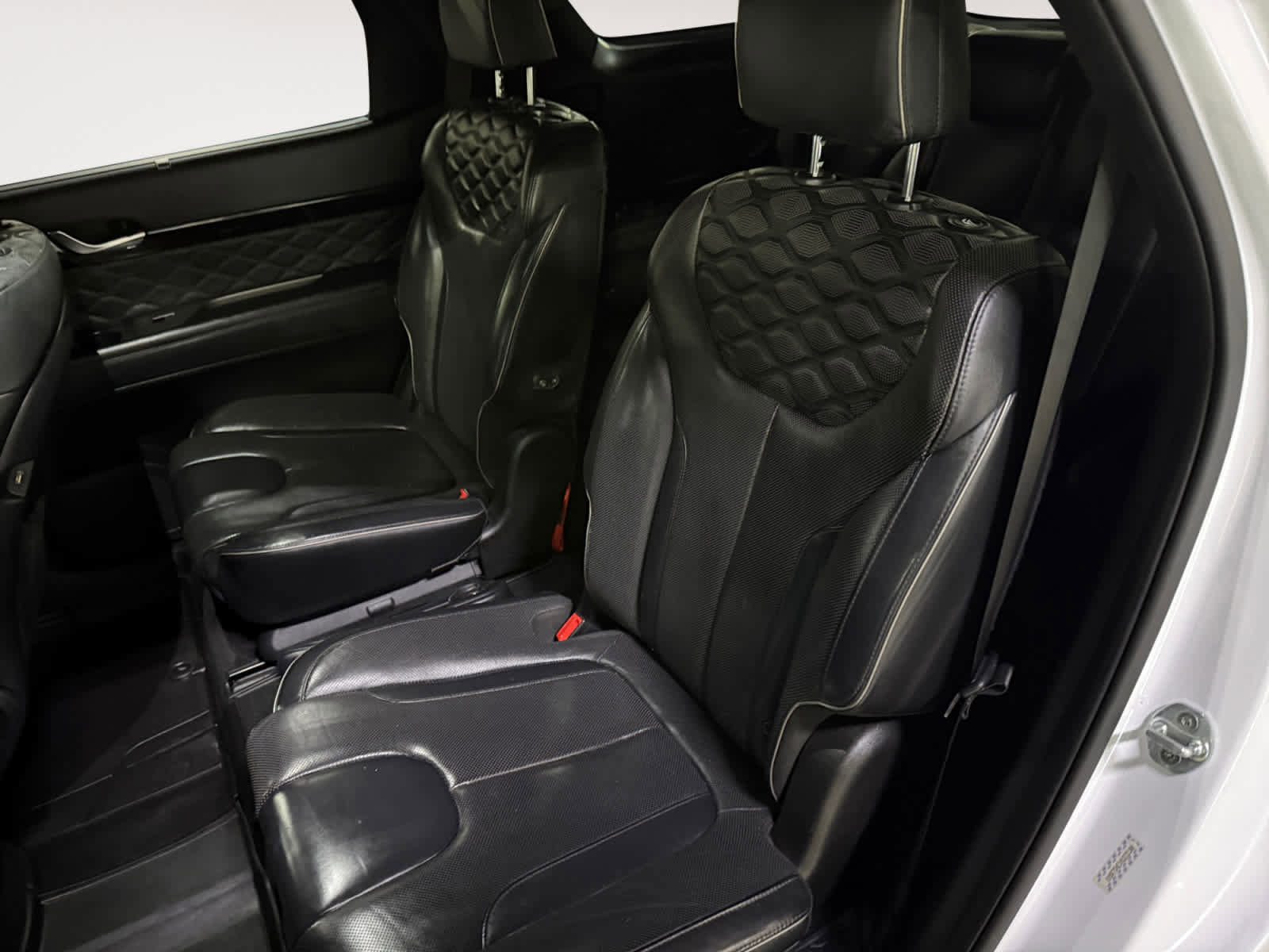 Used 2021 Hyundai Palisade Calligraphy image 17