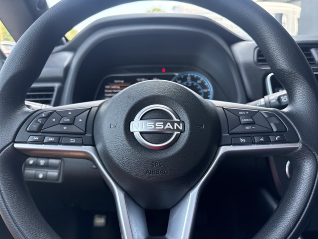 Certified 2025 Nissan Leaf S FWD image 17