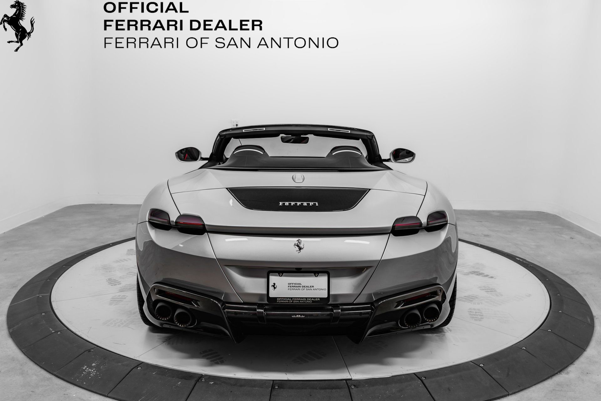 Certified 2025 Ferrari Roma Spider RWD image 11