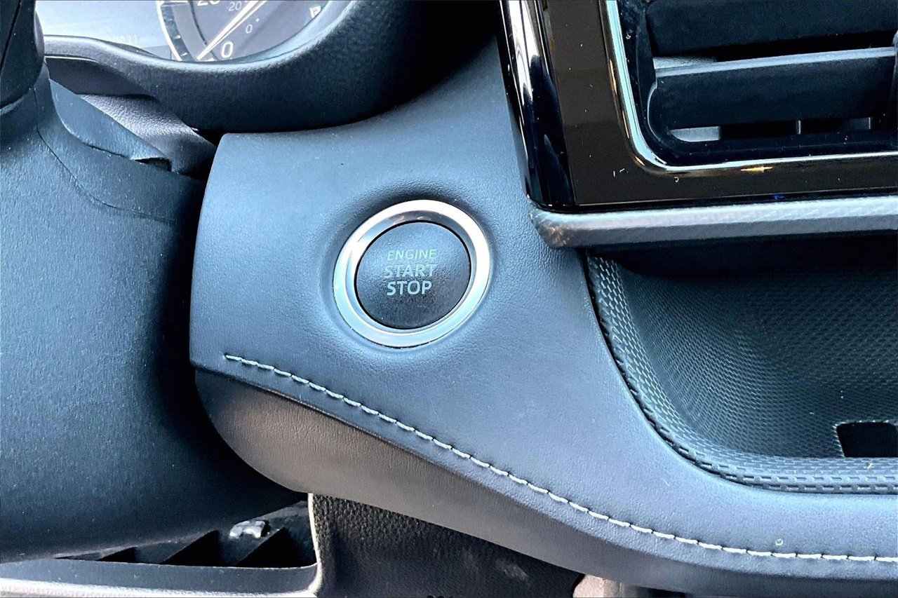 Used 2021 Toyota Highlander Platinum image 28