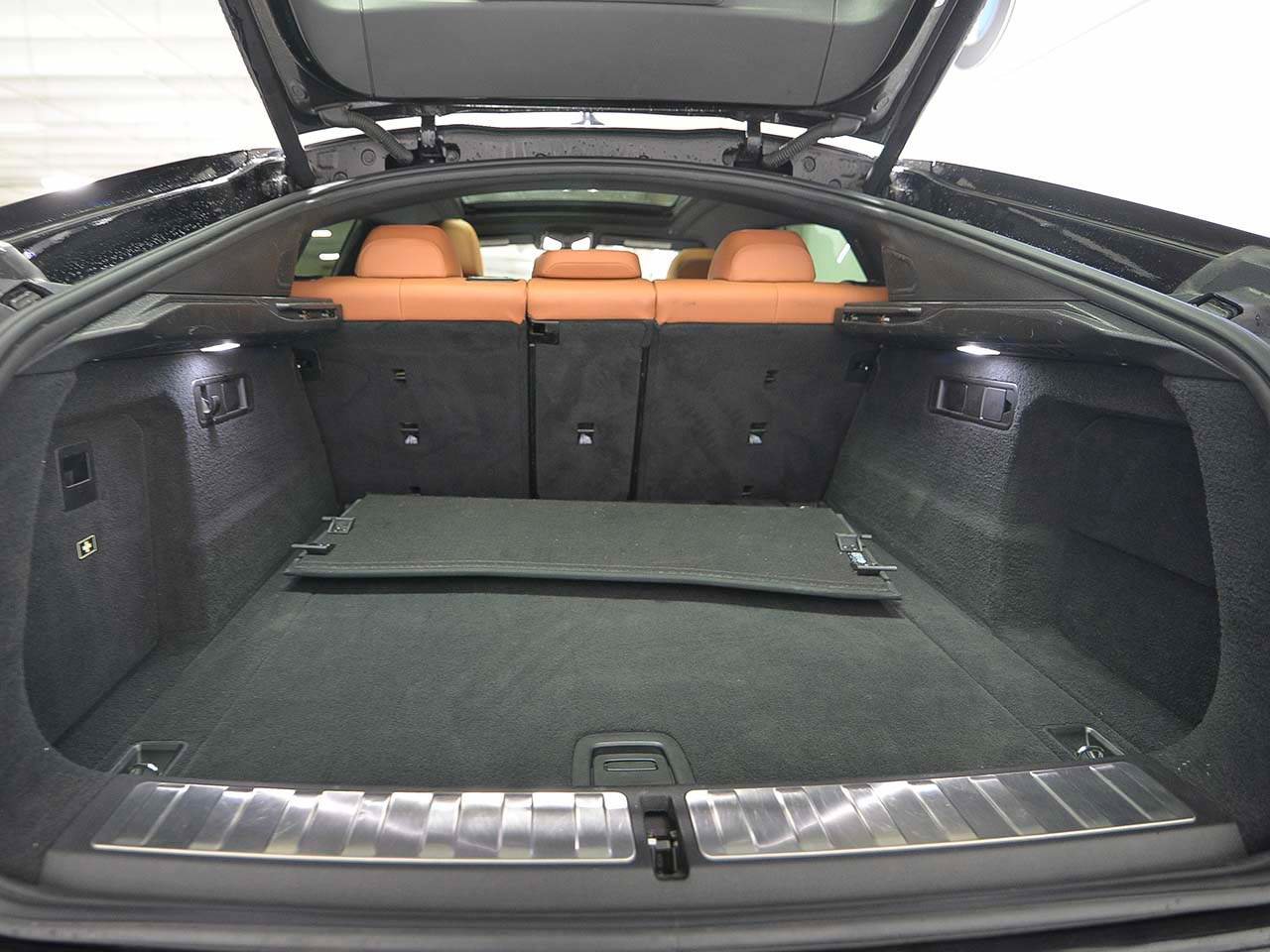 Used 2021 BMW X6 xDrive40i w/ Premium Package 2 image 11