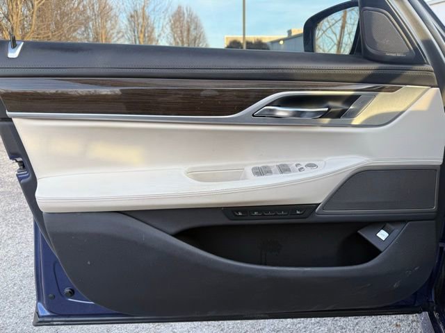 Used 2019 BMW ALPINA B7 xDrive image 13