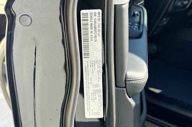 New 2026 Jeep Grand Cherokee Limited w/ Limited Altitude Package AWD/4WD image 25