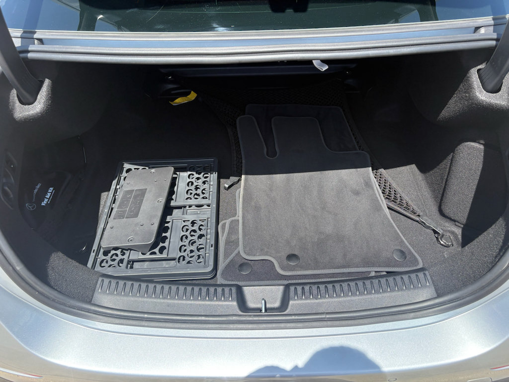 Used 2025 Mercedes-Benz E 350 Sedan image 31