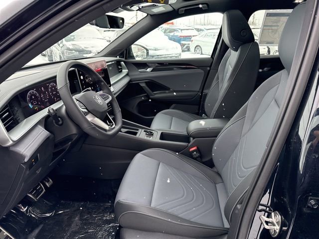 New 2026 Volkswagen Tiguan SE R-Line image 14