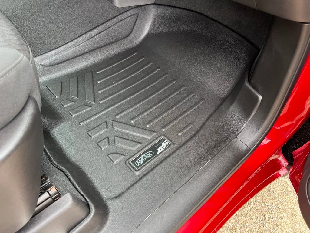 Used 2021 Chevrolet Silverado 1500 LT w/ Convenience Package II image 10