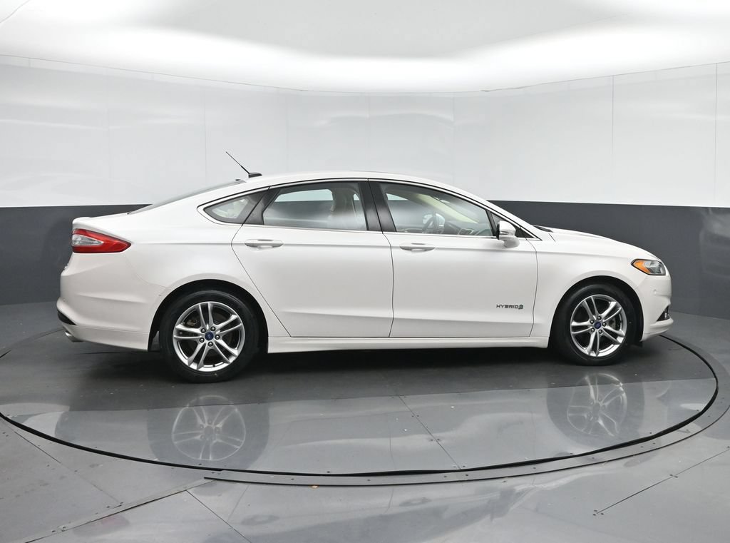 Used 2015 Ford Fusion SE w/ Equipment Group 502A FWD image 8