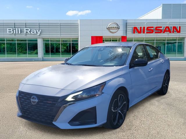 Used 2025 Nissan Altima 2.5 SR image 2