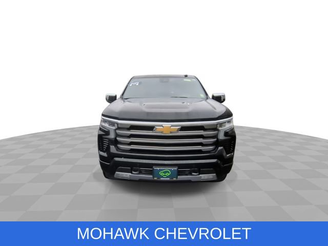 Used 2025 Chevrolet Silverado 1500 High Country w/ High Country Premium Package image 3