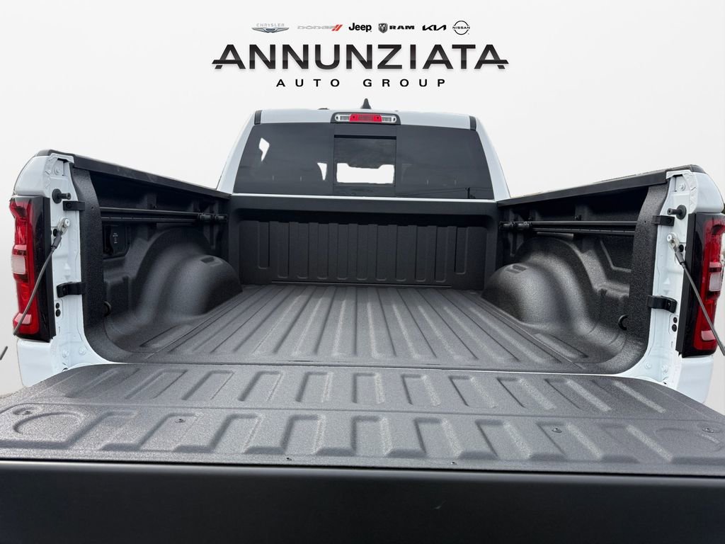 New 2026 RAM 1500 4x4 Crew Cab image 18