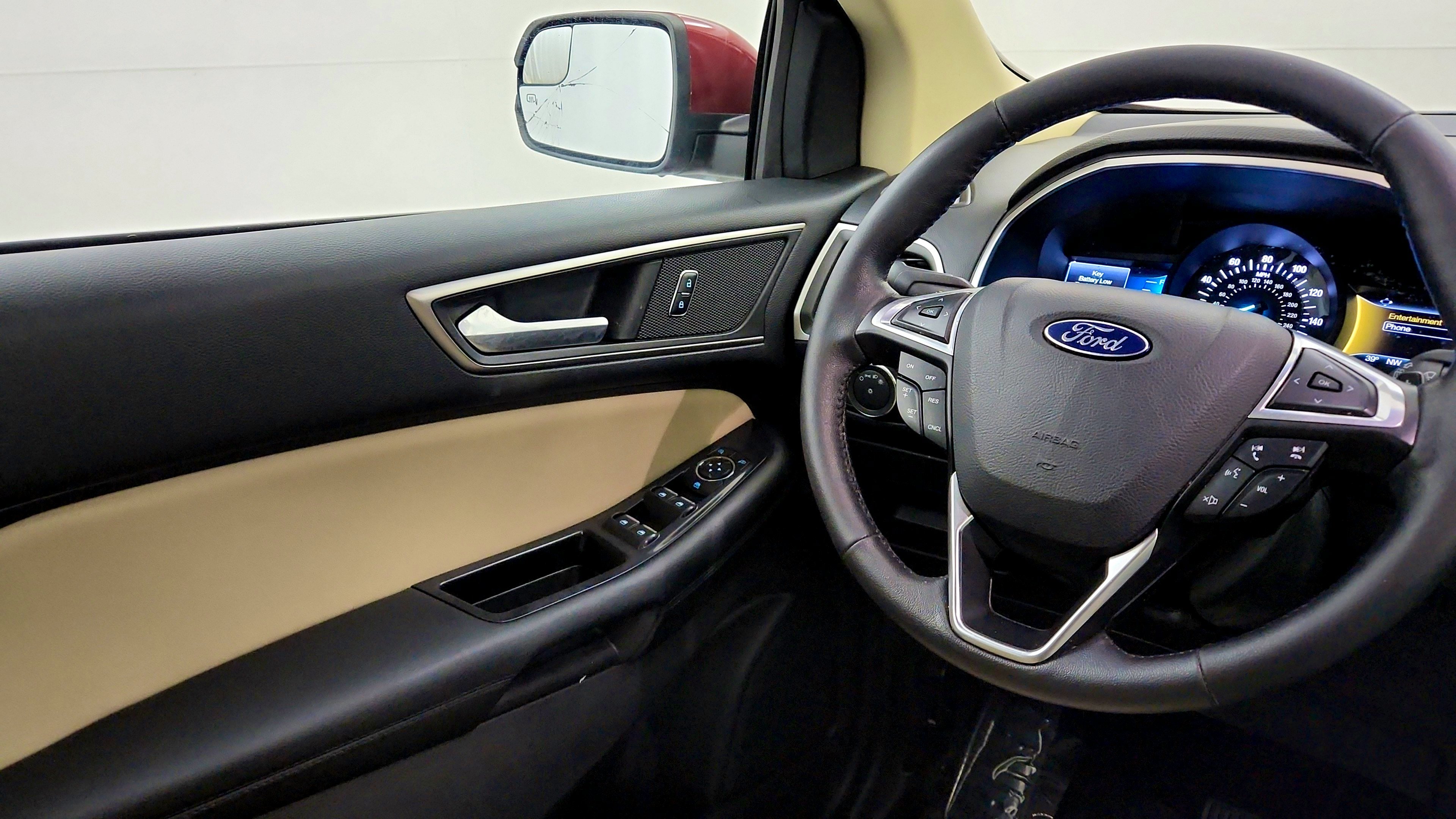 Used 2016 Ford Edge SEL w/ Equipment Group 201A AWD/4WD image 24