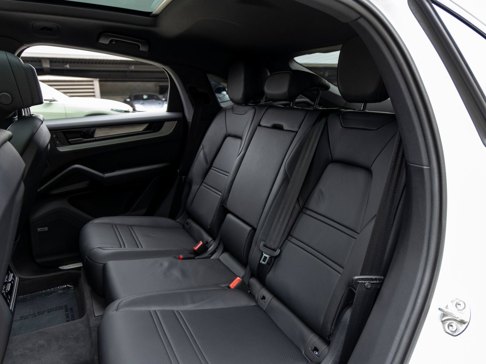 Certified 2026 Porsche Cayenne Coupe AWD/4WD image 47