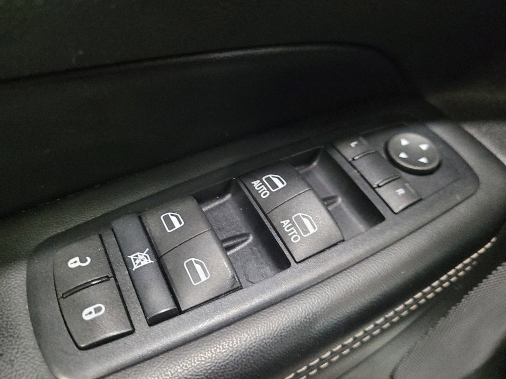 Used 2016 Jeep Grand Cherokee Limited AWD/4WD image 27