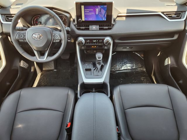 Used 2025 Toyota RAV4 XLE Premium image 20