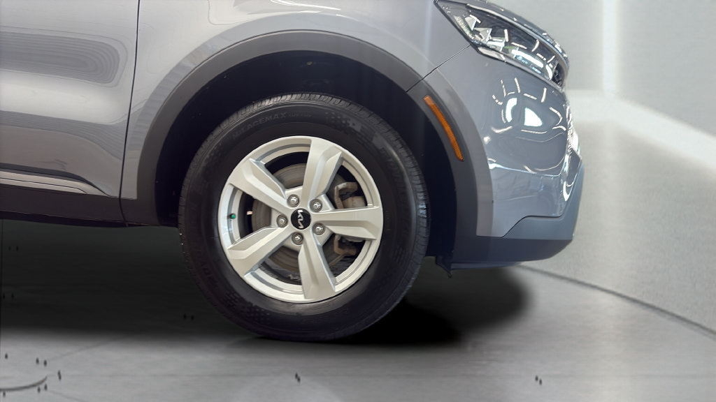 Certified 2023 Kia Sorento LX AWD/4WD image 25