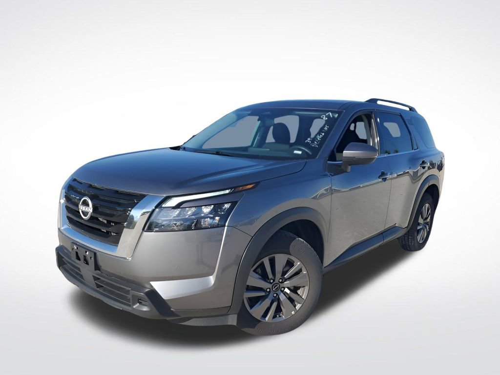 Used 2025 Nissan Pathfinder SV