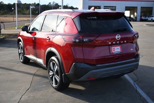 Used 2021 Nissan Rogue SL image 3