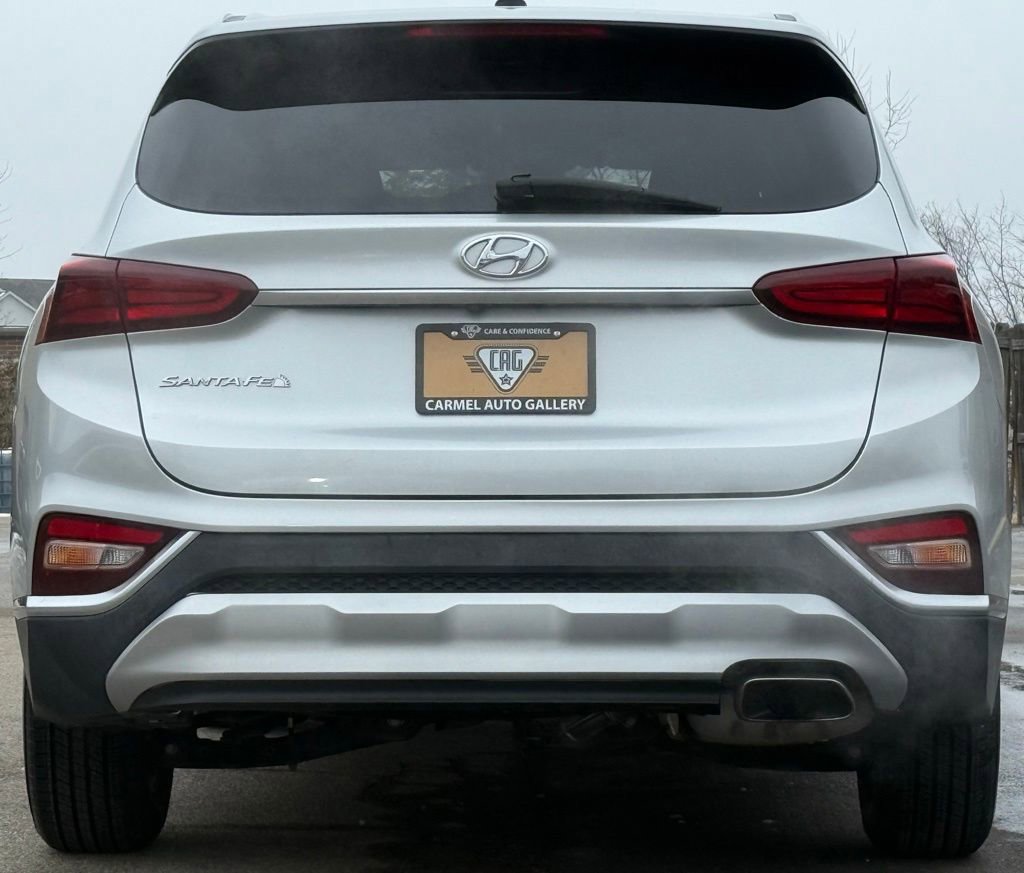 Used 2019 Hyundai Santa Fe SE image 3