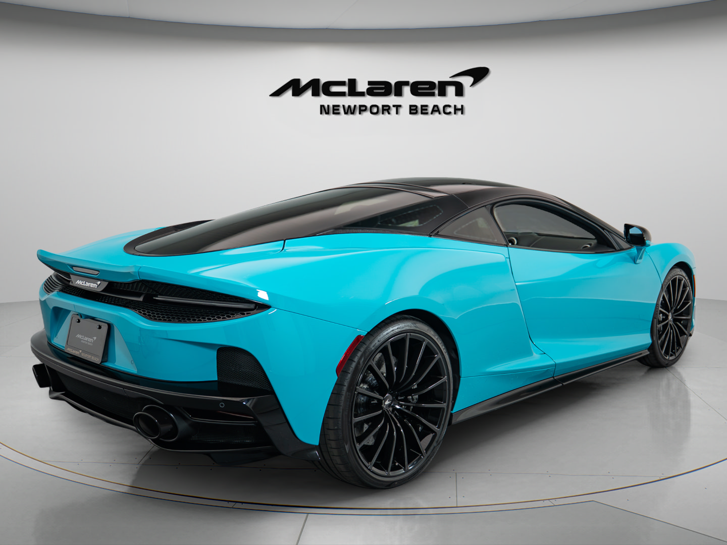 Used 2023 McLaren GT RWD image 6