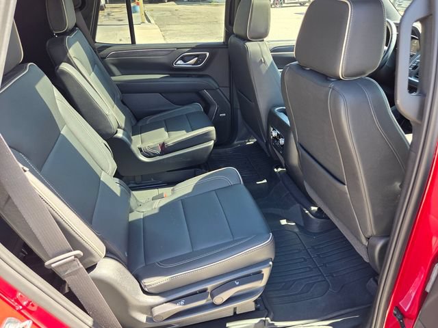 Used 2023 GMC Yukon SLT w/ SLT Premium Package AWD/4WD image 15