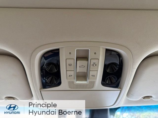 Used 2017 Kia Cadenza Technology FWD image 15