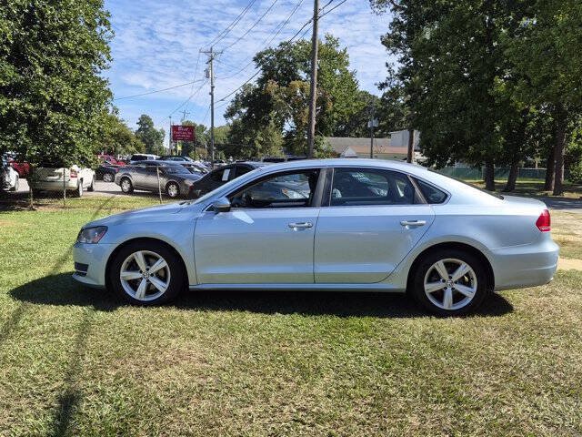 Used 2012 Volkswagen Passat 2.5 SE FWD image 6