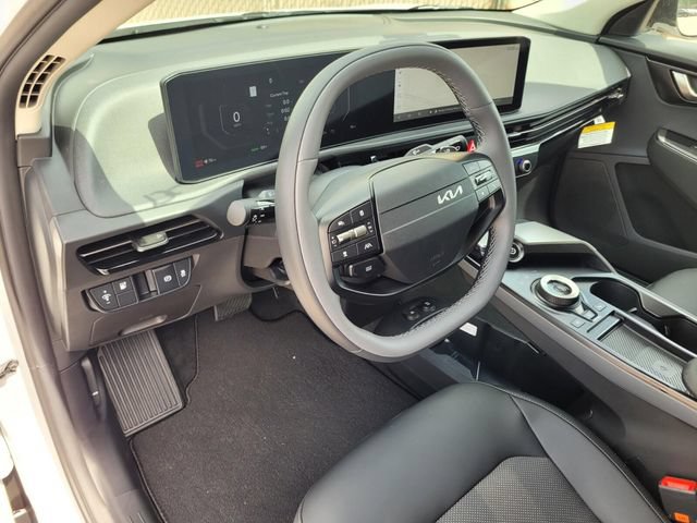 New 2026 Kia EV6 Light RWD image 9